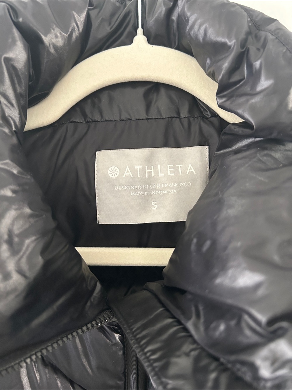 Athleta Lofty Down Puffer Jacket Women's Small Black Lightweight Outdoor Coat - Picture 2 of 16